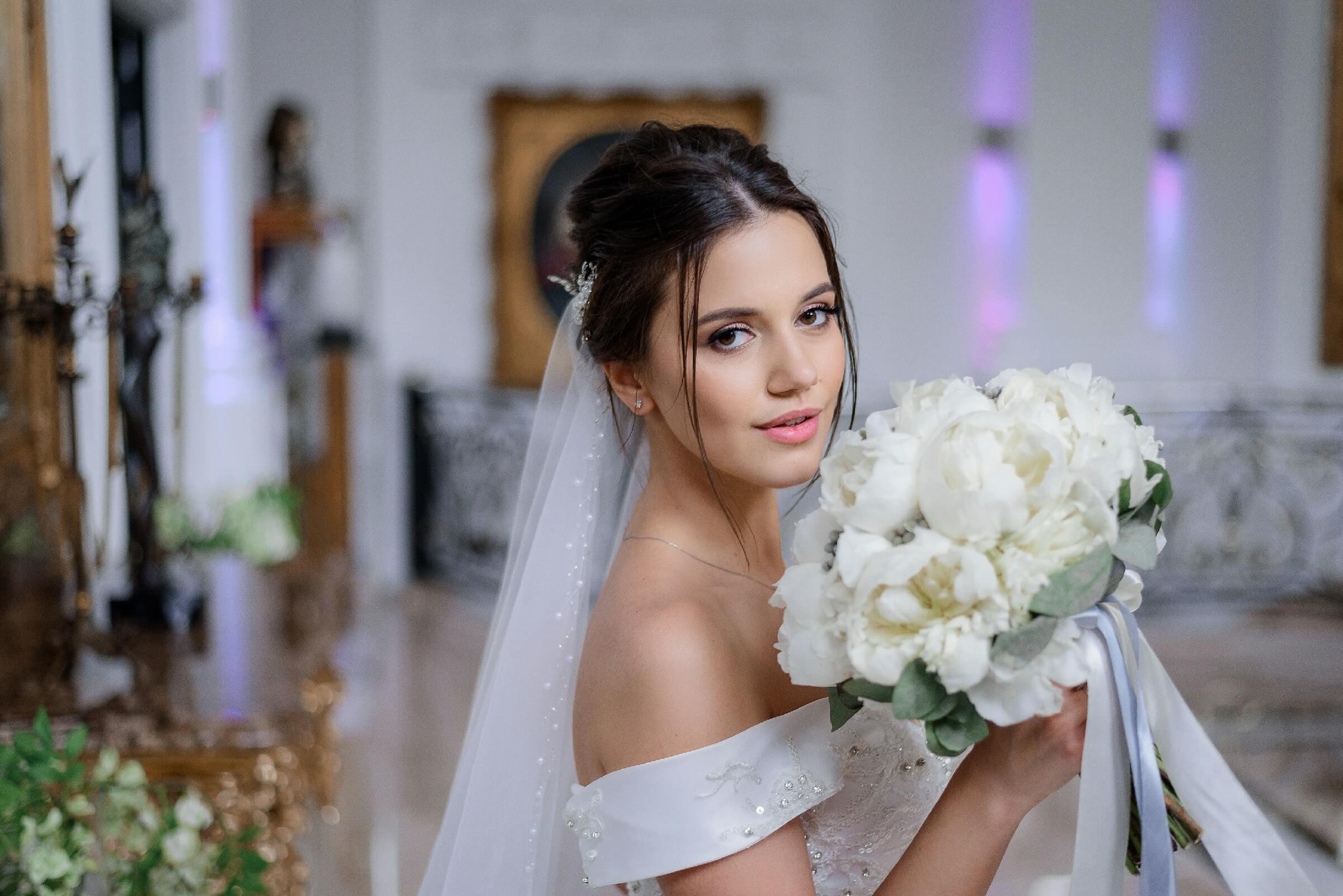 Simple Sophisticated Yet Beautiful Wedding Makeup Ideas With Natural Tones