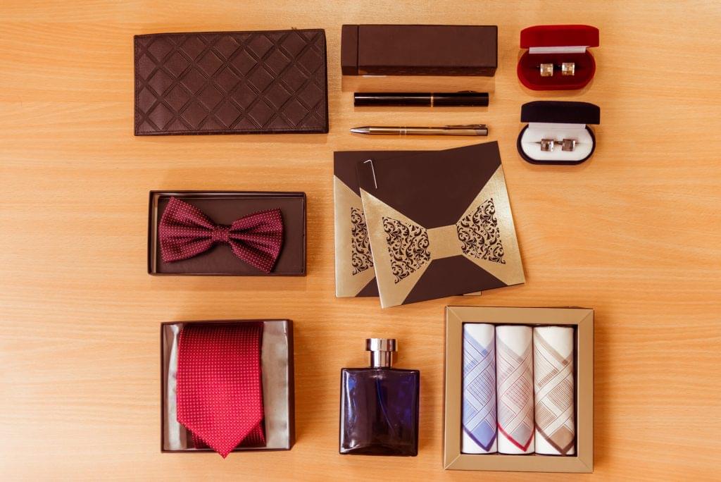 Necktie anniversary gift set for husband